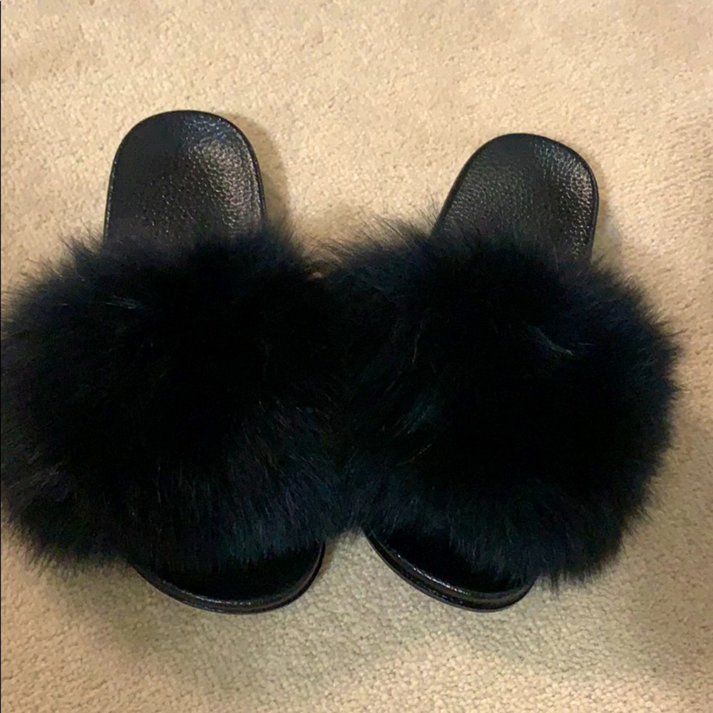Fox  fur slippers BN